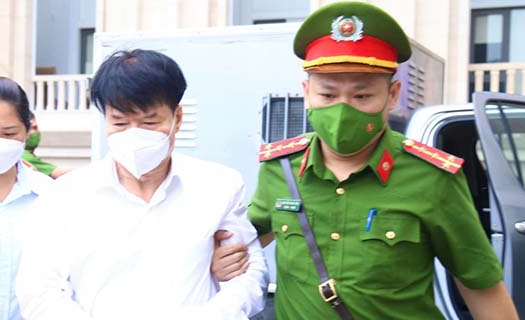 Xét xử vụ thuốc giả ở VN Pharma: Đề nghị triệu tập cựu Thứ trưởng Y tế Cao Minh Quang
